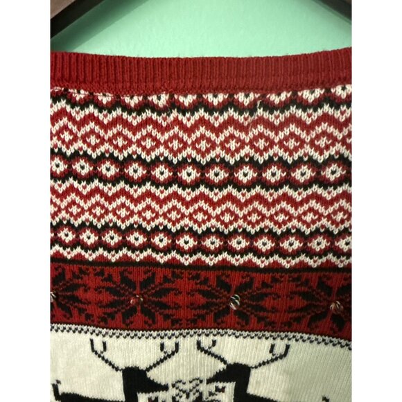 Shrinking Violet XS Red & White Reindeer Snowflake Christmas Sweater - Picture 5 of 7